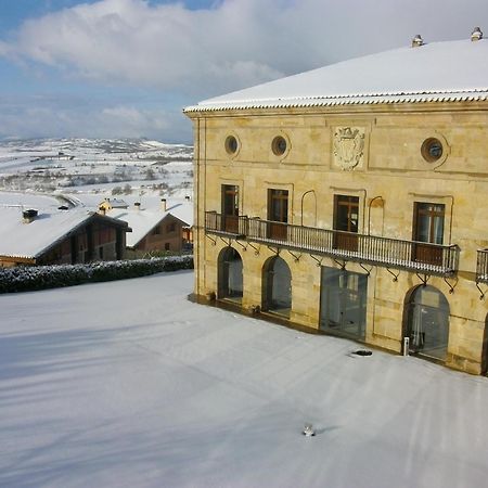 Parador De Аргоманис Экстерьер фото
