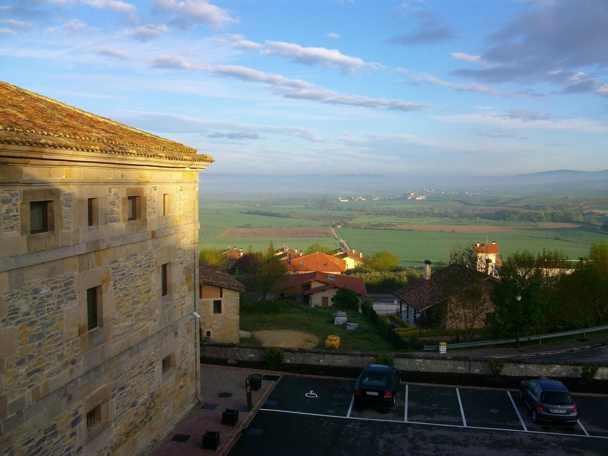 Parador De Аргоманис Экстерьер фото