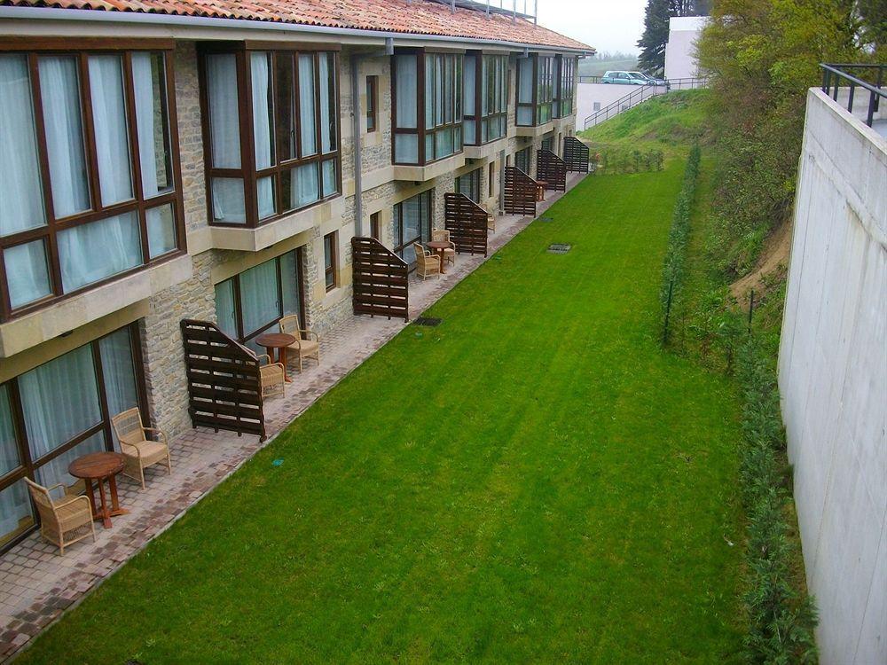 Parador De Аргоманис Экстерьер фото